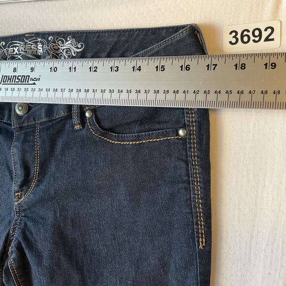 Express Jeans Women Jeans 8 Dark Blue Denim Stella Flare 33" Inseam Low Rise - Picture 5 of 11